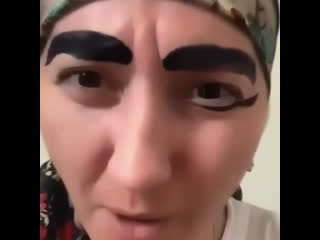 small eyebrows